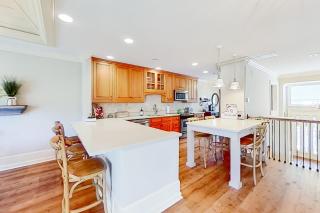 Mizzenmast Court 5 - 6