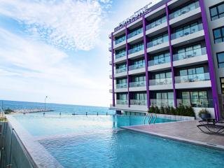 Fortune Saeng Chan Beach Hotel Rayong - SHA Plus - Rayong - 1