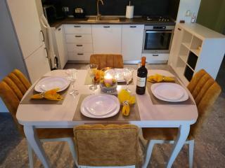 Marc Holiday Moonlight - 1