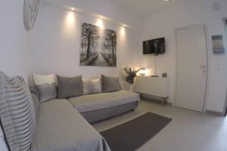 Polychrono New 2 Bedroom Apt. Just By The Sea! - Polykhrono - 0