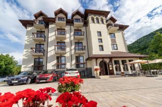RIVER Hotel & SPA - Călimăneşti - 0