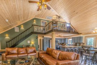 3 Little Bears! Backs up to GSMNP! Creek, Spacious - Bryson City - 9