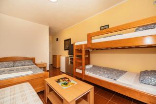 Sea House Apartments - 6