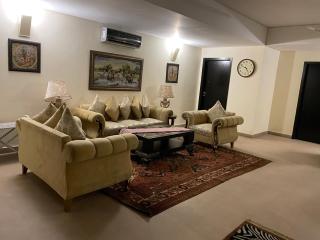Royal Two Bed Room Luxury Apartment Gulberg - 0