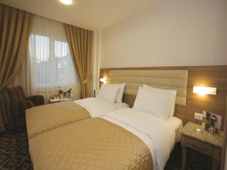 The City Hotel - 5