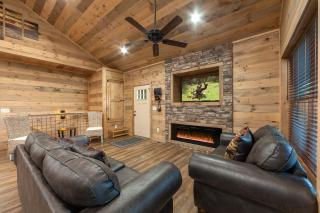 New Freedom Cabin with Large Deck - Sevierville - 8