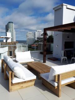 Estudio con parrillero y vista al mar - Punta del Este - 0