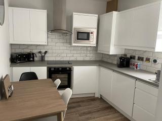 Aunt Hans Luxury Town House - 4