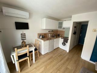 Studio 207-Front de mer parking privé - Cavalaire-sur-Mer - 2