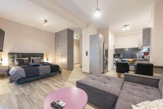 Modern apartment Downtown Athens - 9