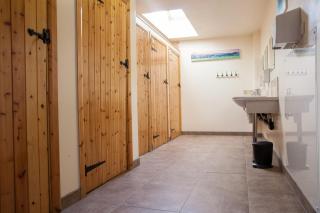 Yurt with Hot Tub near Hartington, Peak District - Buxton - 7