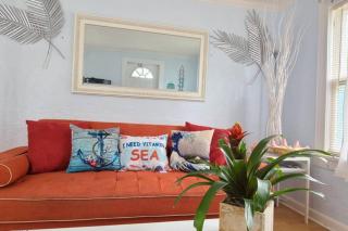 Lake Worth Beach Paradise Cove Cottage 2-1Bedroom - 6