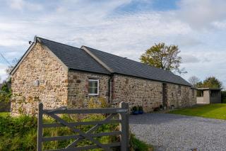 The Dairy - Luxury Cottage, Hot Tub and Summer House, Countryside Views, Pet Friendly - Ludchurch - 0