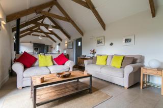The Dairy - Luxury Cottage, Hot Tub and Summer House, Countryside Views, Pet Friendly - Ludchurch - 1