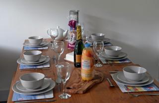 Valley Retreat - Peaceful Location, Walk to Beach, Parking - 3