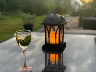 Cosy escape heated luxury pod and hot tub - Sheerness - 9