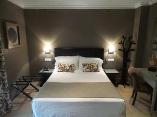 Hotel Moderno Puerta del Sol - 1