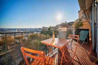 EXCEPTIONNEL 3 PIECES AVEC TERRASSE VUE SUR VIEUX PORT CENTRE VILLE l! A2B195 - Cannes - 2