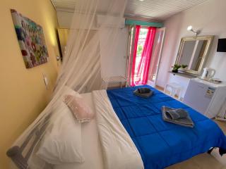 Avra Budget Beach Rooms - Benitses - 5