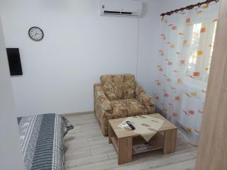 STUDIO ELLA - Hunedoara - 8