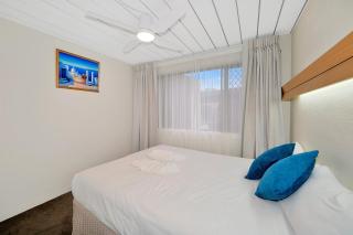 Nautilus Beachside Apartments - 1