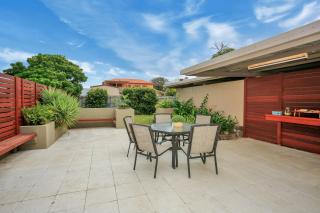 Nautilus Beachside Apartments - Bargara - 3