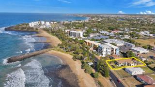 Nautilus Beachside Apartments - Bargara - 4