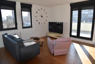 4-star Zagreb Penthouse - 5