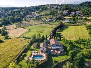 I Ginepri exclusive CountryHouse, 15pax, private pool, Aulla - Serricciolo - 2