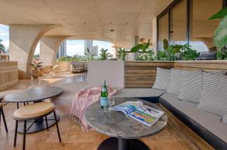 Encore Broadbeach - Official - 1