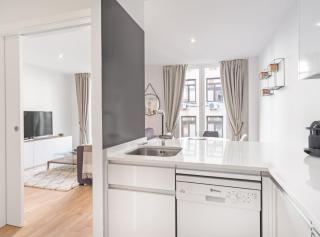 Charming 1-Bedroom Apartment in Central Madrid Stylish Retreat for 2, Alonso Martinez I - Madrid - 5