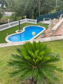 Charming 8-Bed Villa in Girona - Girona - 5
