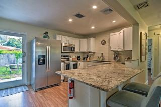 Cozy Jungle Escape Less Than 1 Mi to Gulfport Beach! - São Petersburgo - 3
