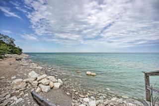 Lake Michigan Hideaway Pool, Steps to Beach! - Michiana - 9