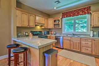 Mountain View Home Hike, Raft, Golf and More! - Bryson City - 3