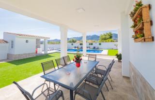 Cubo's Villa Pilar - 4