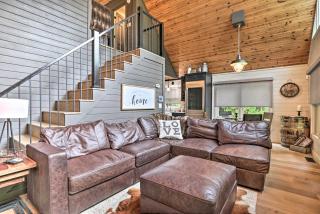 The Moonshine Cabin Hot Tub, 3 Mi to Dollywood - Sevierville - 7