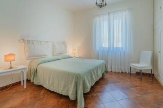 Casa Gege', for up to 5 guests, shared pool, Sorrento center - Sorrento - 8