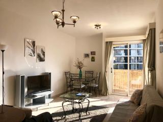 1 bedroom flat, prime location near sea, sleeps 4 - Limassol - 1