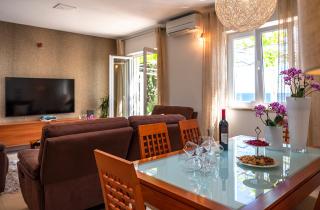 5 Bedroom Villa with Private Pool - Poljice - 1