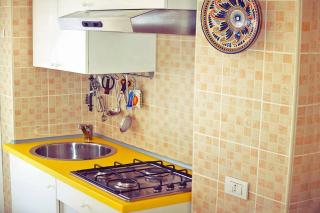 Centrally located apt by harbour with elevator - Sanremo - 8