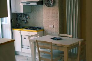 Centrally located apt by harbour with elevator - Sanremo - 6