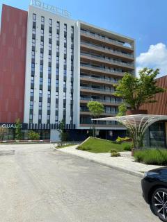 Qualis Apartament - Mall - Parcare - 2 Dormitoare - 4