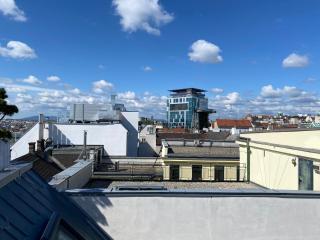 Immersed into Vienna's city life and yet a retreat, Minimum 30 nights - Vienna - 5