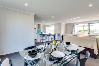 SeaRenity - Waimarama Holiday Home - Waimarama - 1