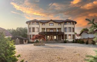 Transilvania Mansion - Brasov - 1