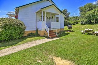 Quaint and Scenic Country Cottage, 3 Mi to New River - Independence - 9