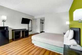 Motel 6-Lawrenceville, NJ - 1