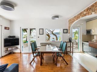 Holiday home with private beach and boat rental - Zaglavice - 4