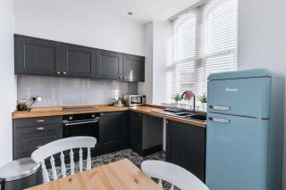 ST MARYS APARTMENT - Modern Apartment in Charming Market Town in the Peak District - Penistone - 9